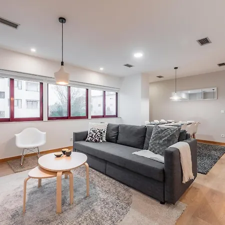 Guestready - Chic Cityscape ポルト