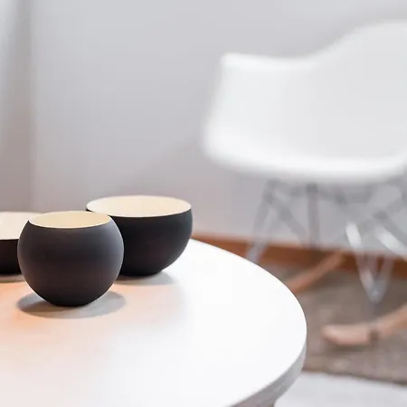 Guestready - Chic Cityscape