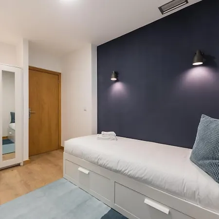 Apartment Guestready - Chic Cityscape *