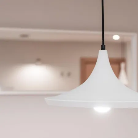 Guestready - Chic Cityscape *