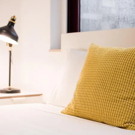 Guestready - Chic Cityscape *