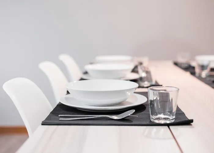 Guestready - Chic Cityscape شقة